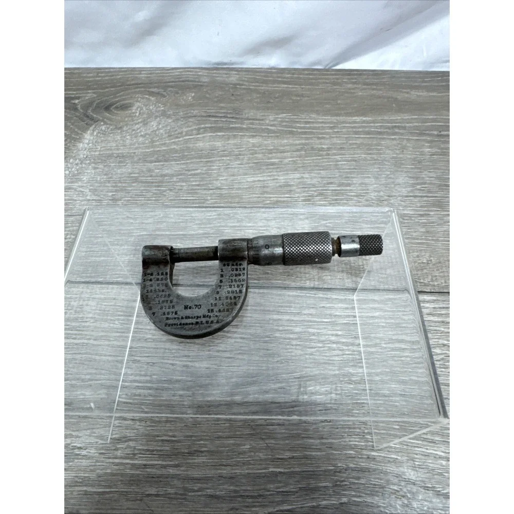 Vintage Brown & Sharpe No.70 micrometer